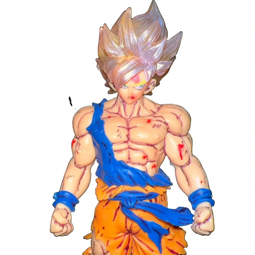 25N29/ This is a Bandai FiguartsZERO Super Saiyan SonGoku figurefrom the Dragon